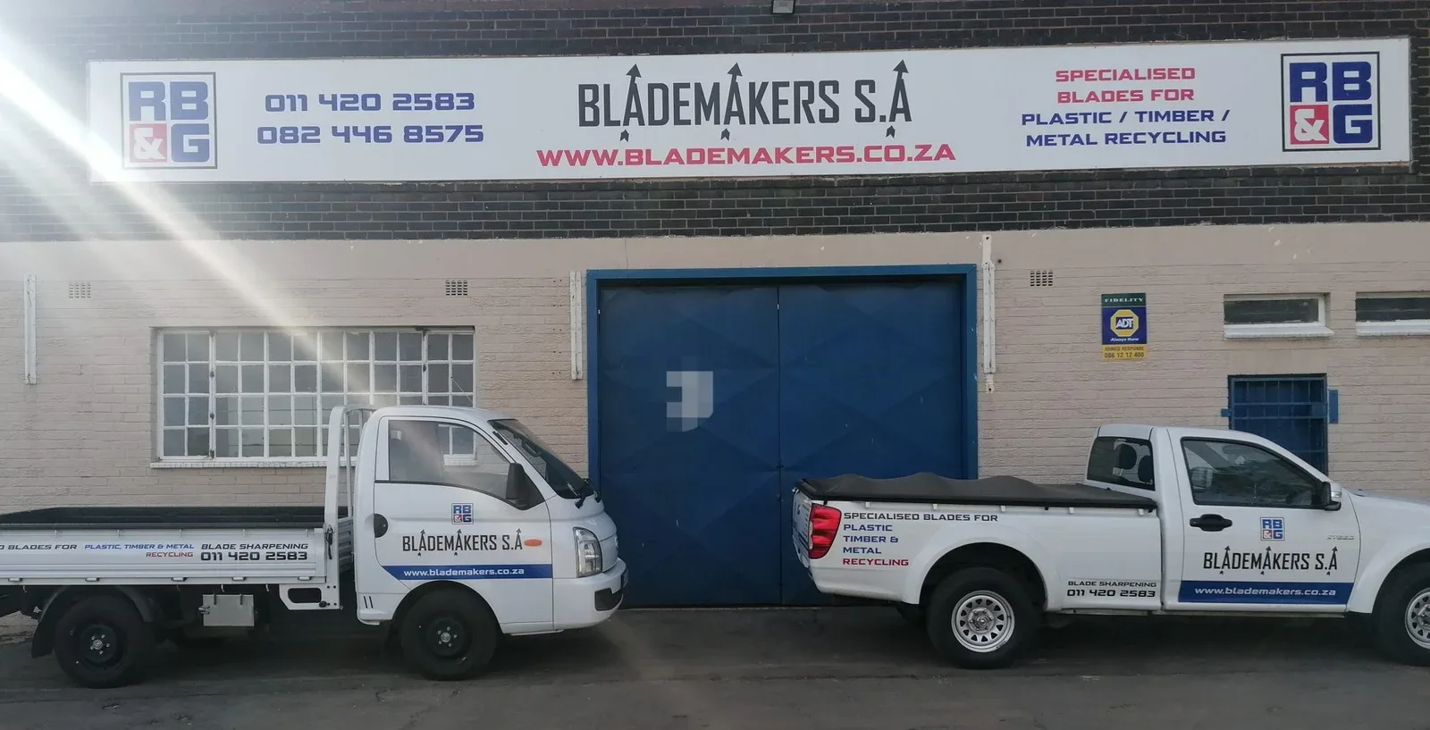 BladeMakers delivery vehicle for collection and delivery