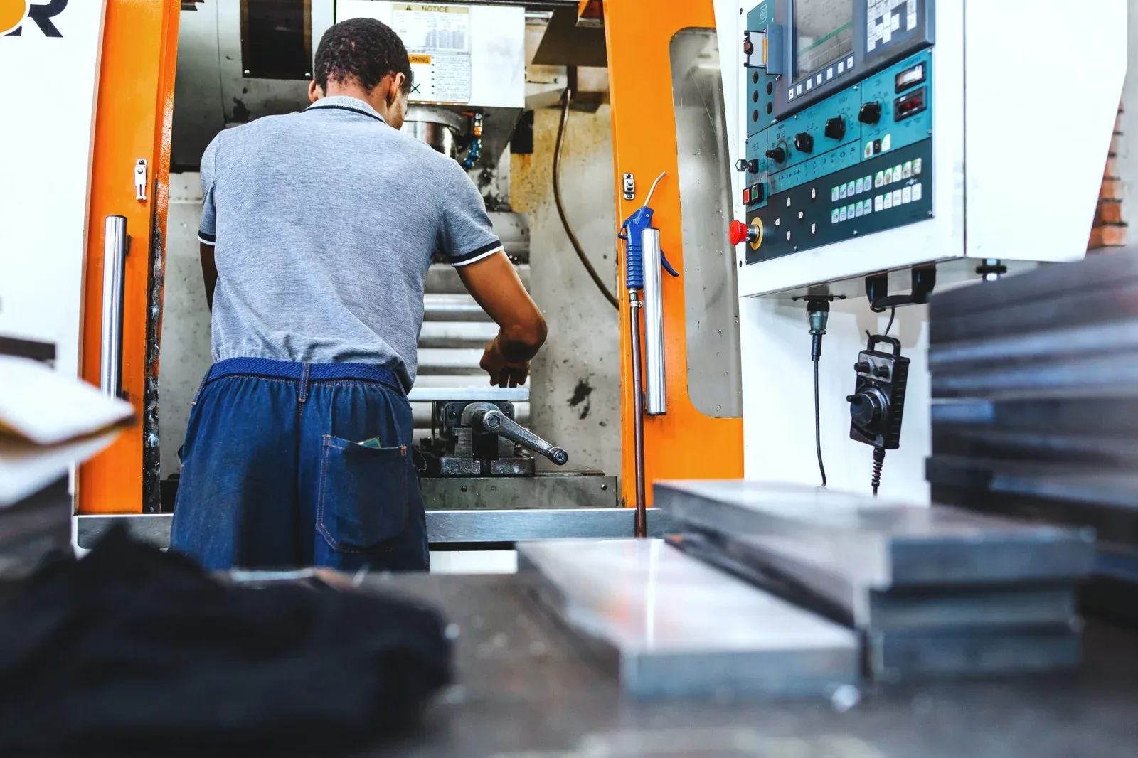 CNC machining centre at BladeMakers